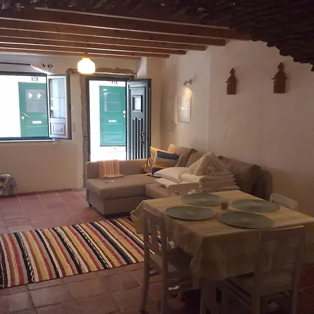 Casinha Alfacinha Apartament *